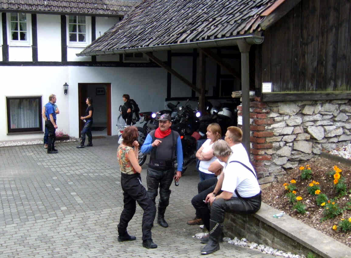 2008